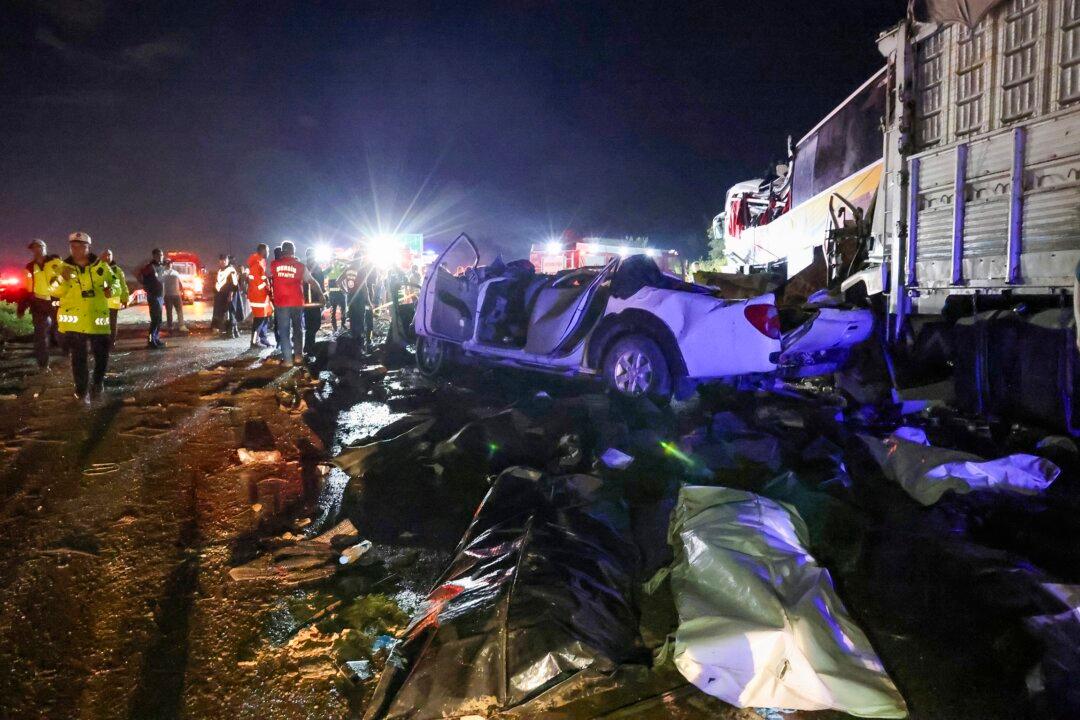 Bus Crashes Into Vehicles in Southern Turkey, Leaving 10 Dead and 39 Injured