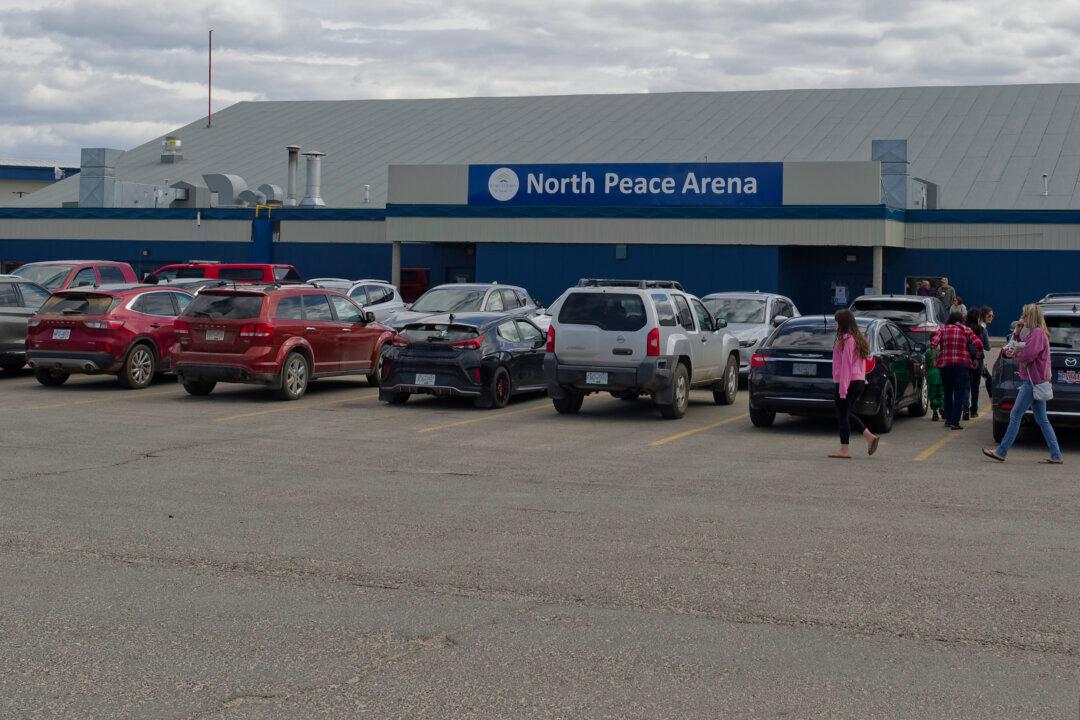 Wildfire Near Fort Nelson, BC, Is Being Held, as Evacuation Order Ends