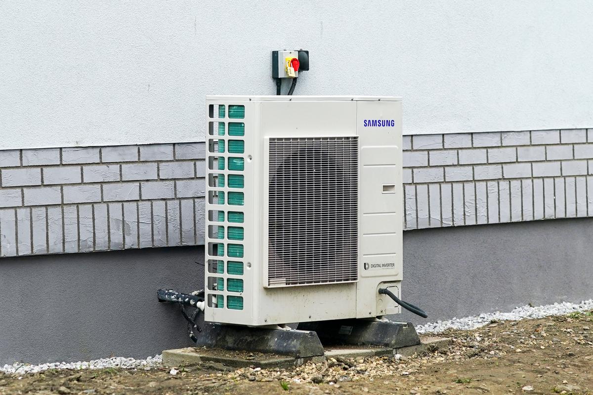 Heat Pumps Only Available to the ‘Affluent,’ Warns Committee