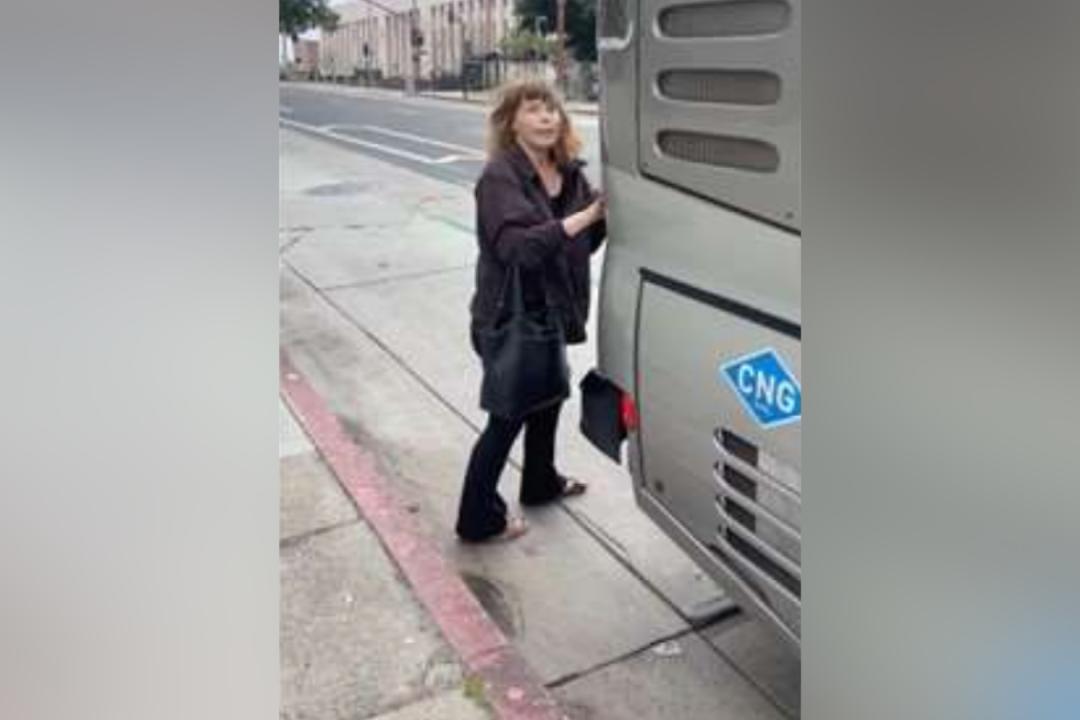 Suspect Who Attacked LA Metro Bus Driver Still at Large