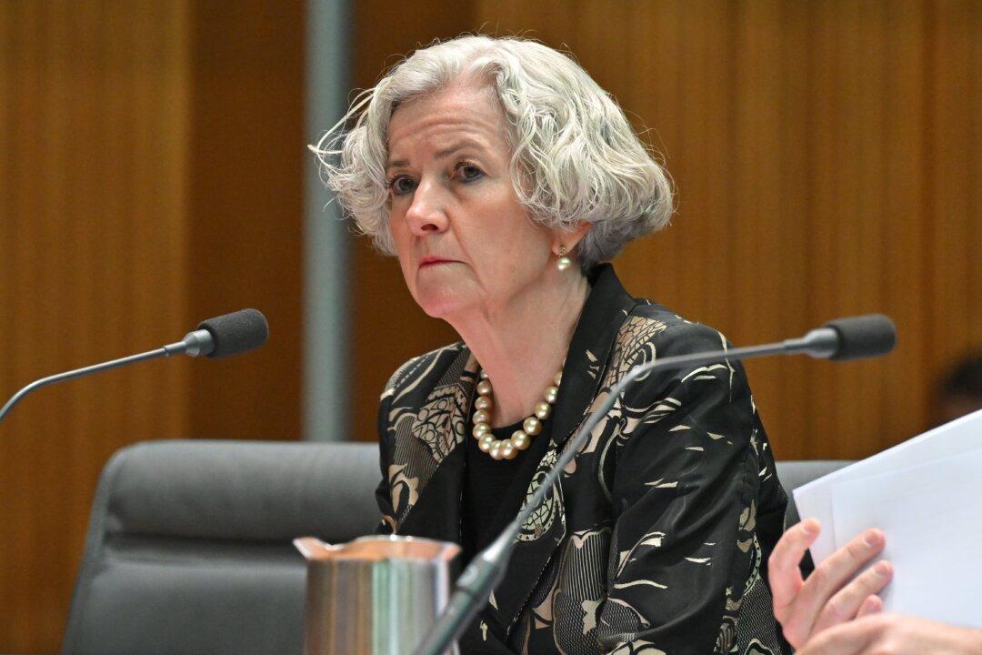 Minister Left in Dark on Offenders, Home Affairs Admits