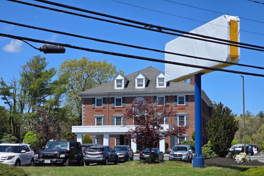 Massachusetts Republican Lawmakers Say Illegal Immigration Is Breaking State Financially