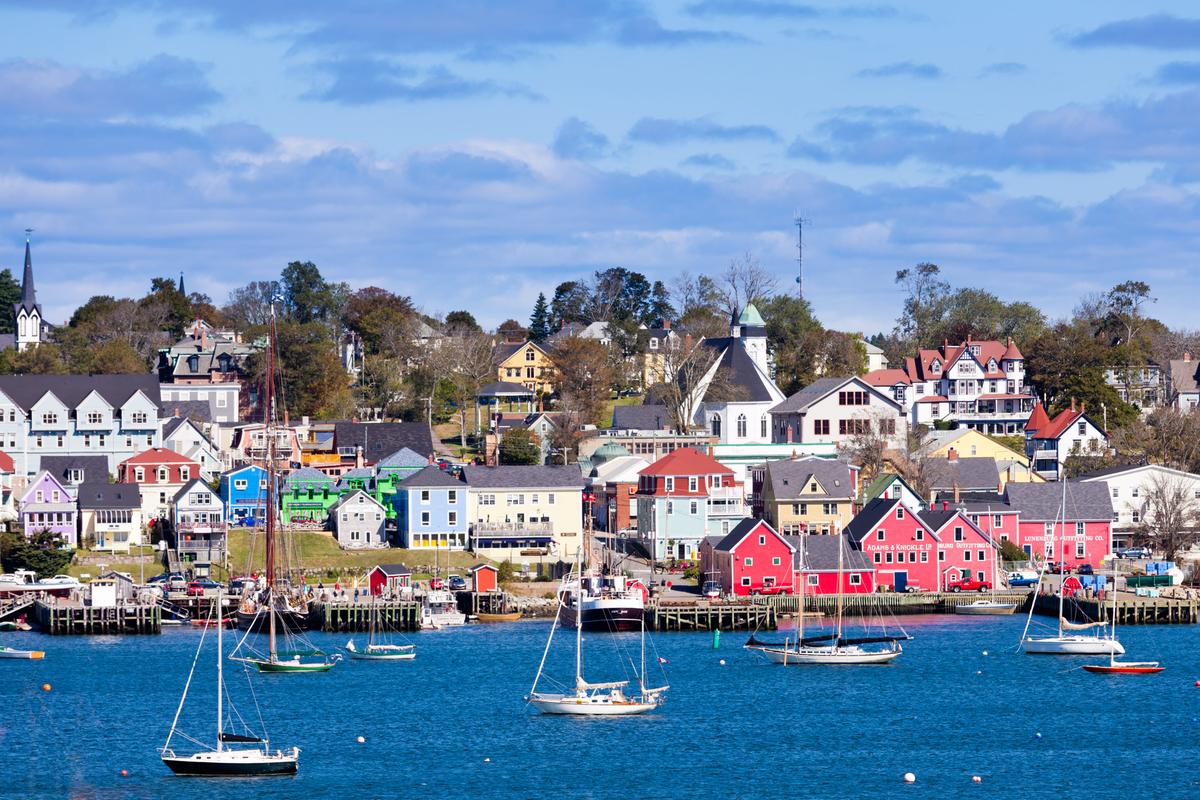 8 Canadian Coastal Spots for a Summer Vacation