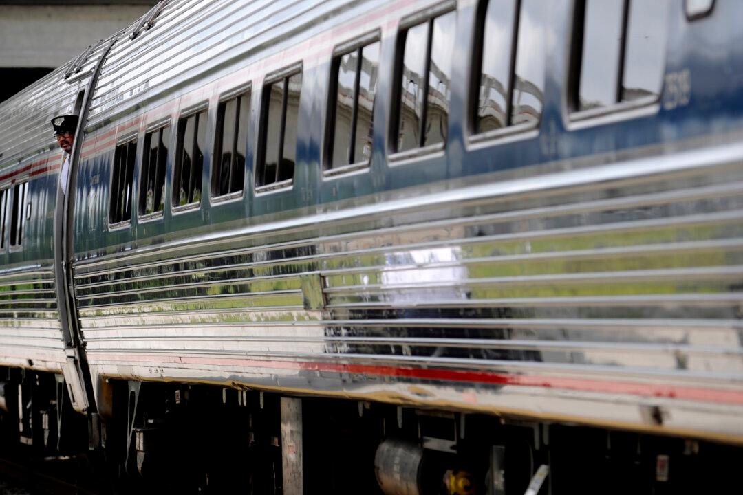 Amtrak Offering Auto Train Sale, Free Kids Fares