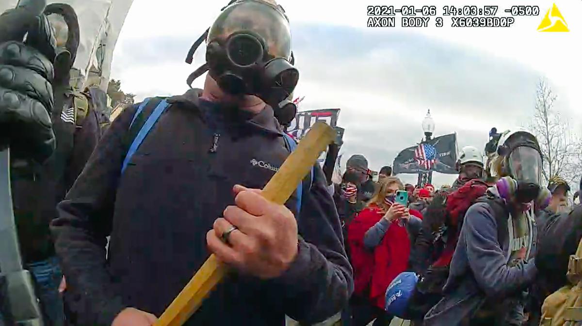 Appeals Court Nixes Former Police Sergeant’s 7-Year Jan. 6 Prison Sentence