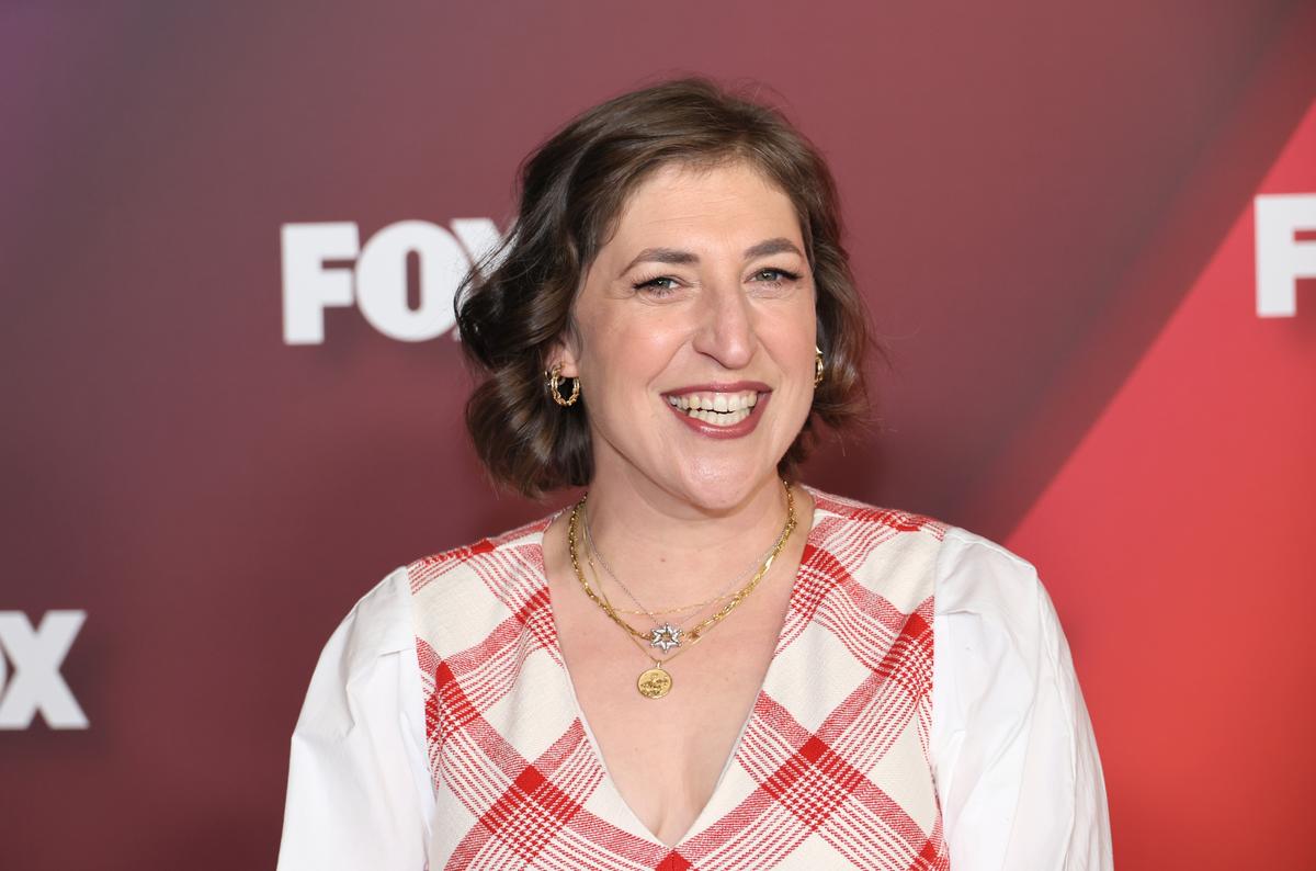 Mayim Bialik Addresses Silence From Hollywood for Victims of Oct. 7 Hamas Attack