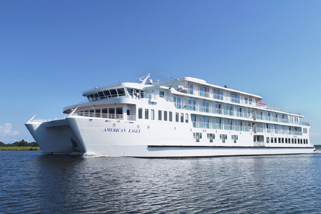 Around-the-Clock Food, Festivities and Fun on a Coastal Cruise