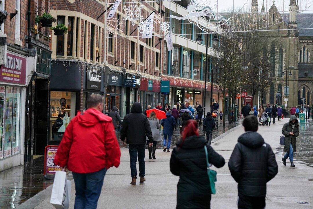 Retail Sector Records Strongest Growth in 6 Months