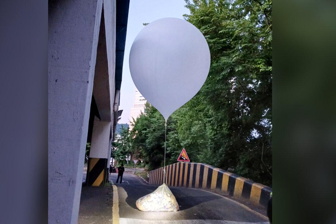 North Korea to Suspend Sending Trash Balloons to South Korea After Sending Hundreds