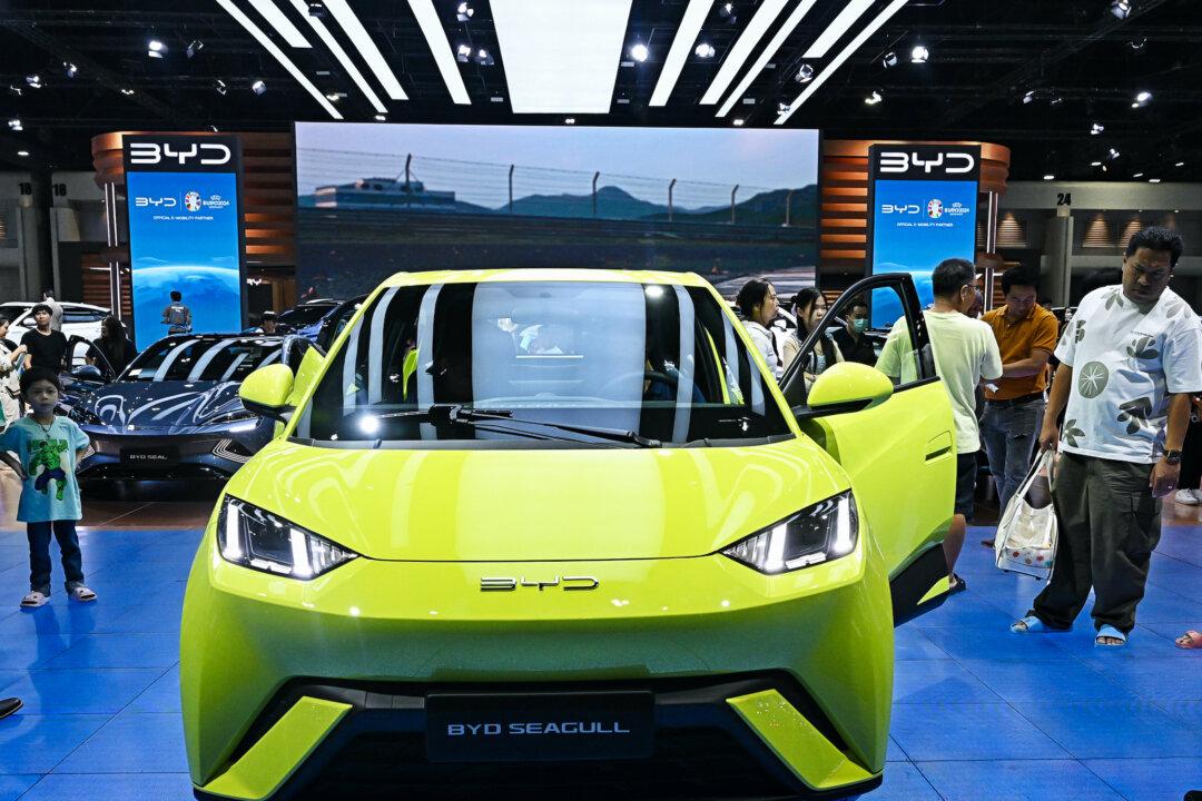 EU’s Chinese EV Tariff Signals Policy Shift, Possibly Counterproductive: Experts