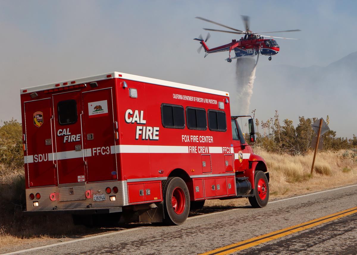 Firefighters Battle 1,300-Acre Wildfire in Southeastern San Diego County