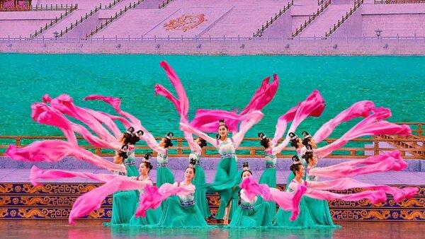 Shen Yun Performing Arts presents the beauty of traditional Chinese culture, as it existed before communism. (Courtesy of Shen Yun Performing Arts)