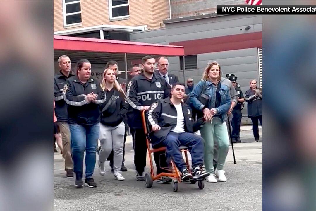 Illegal Immigrant Shoots 2 NYPD Officers During Chase in Queens, Police Say