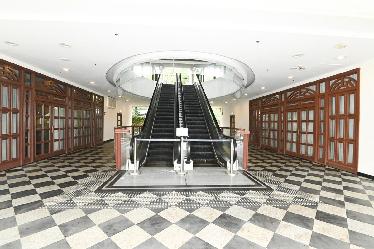 Economist Stephen Roach Reiterates ‘Hong Kong Is Over’