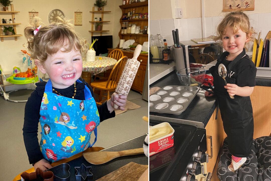 2-Year-Old Chef Obsessed With Cooking Can Make a Whole Roast Dinner