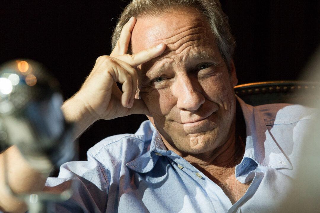 Mike Rowe’s New Documentary ‘Something to Stand For’: A Patriotic Tribute to American History