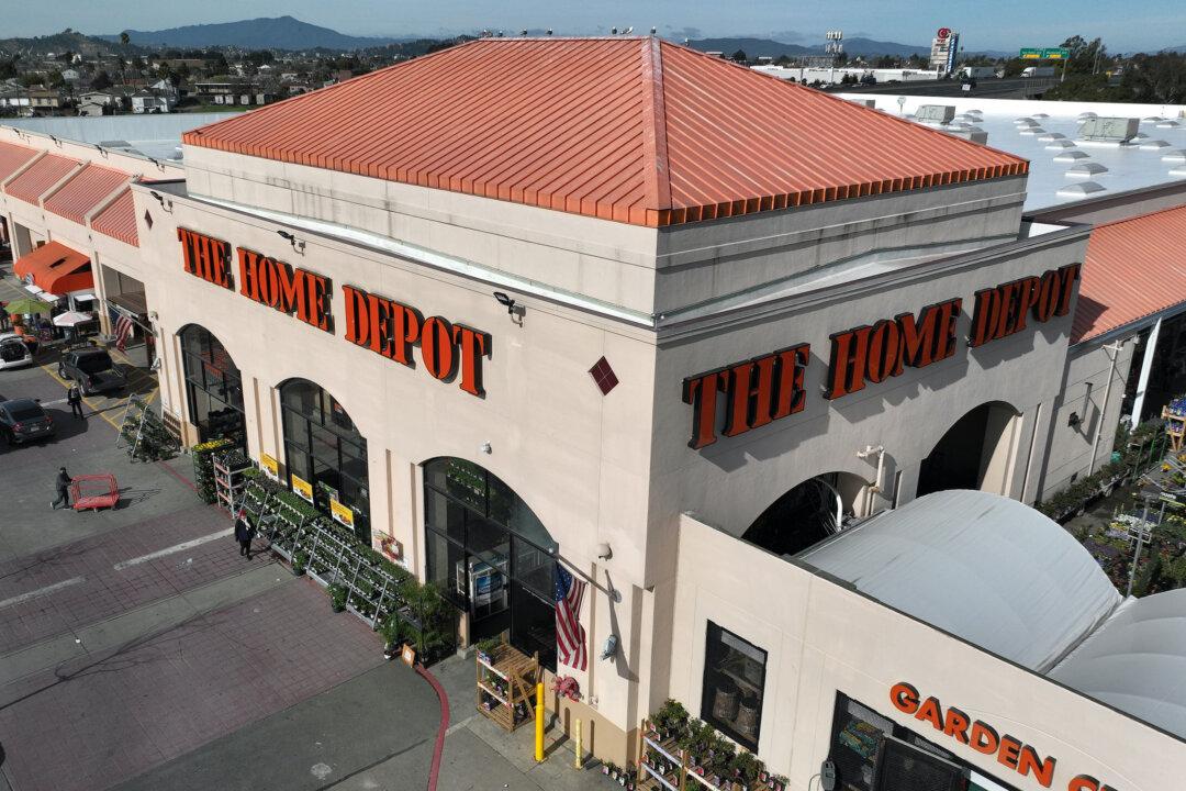Los Angeles Firm Buys San Diego Shopping Center for $99 Million