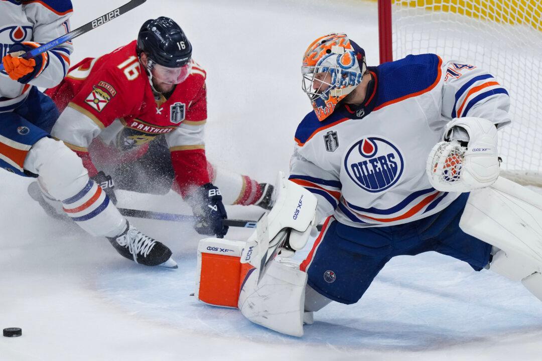Alberta Premier Proposes Stanley Cup Bet With Florida Governor as Oilers Face Off With Panthers in Finals