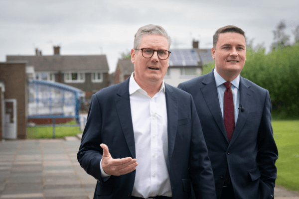 Labour Party leader Sir Keir Starmer and shadow health secretary Wes Streeting, during a visit to Whale Hill Primary School in Eston, Middlesbrough, England, on June 11, 2024. (Stefan Rousseau/PA)
