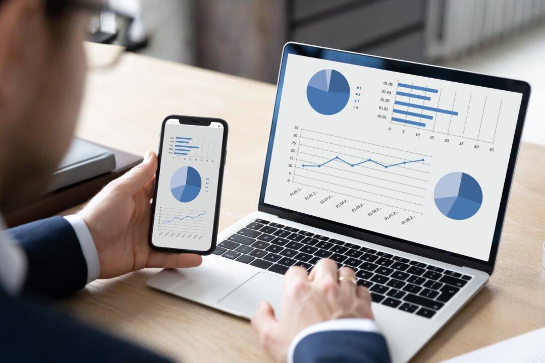 CEO Pay Soars: Executives Earn 200 Times More Than Average Workers in 2023