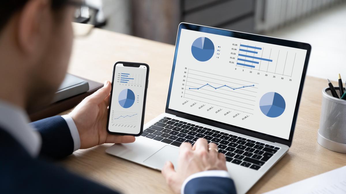 CEO Pay Soars: Executives Earn 200 Times More Than Average Workers in 2023