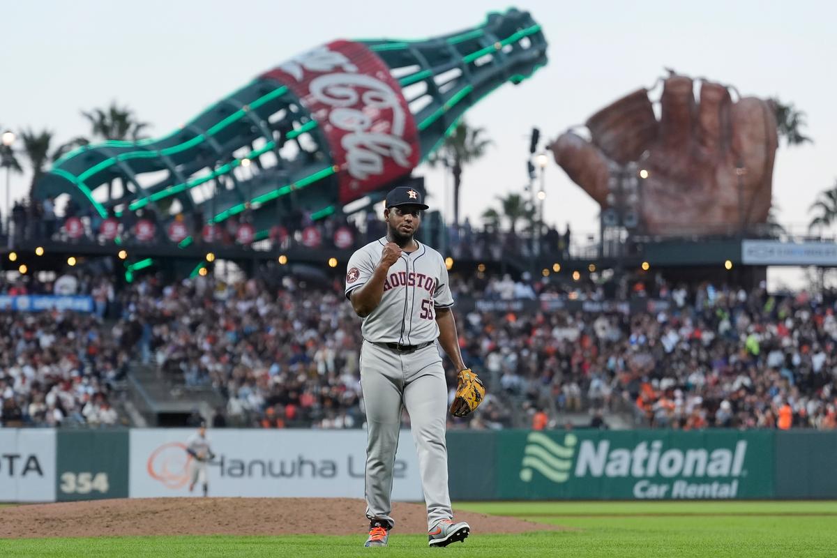 Ronel Blanco strikes out 8 in 6 innings as Astros beat Giants 3–1