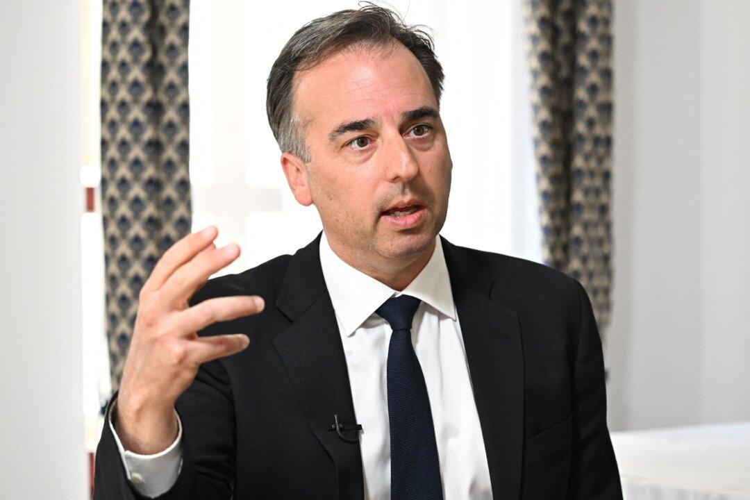 US Ambassador Warns Hungary That Close Ties with Beijing ‘Comes With Strings Attached’