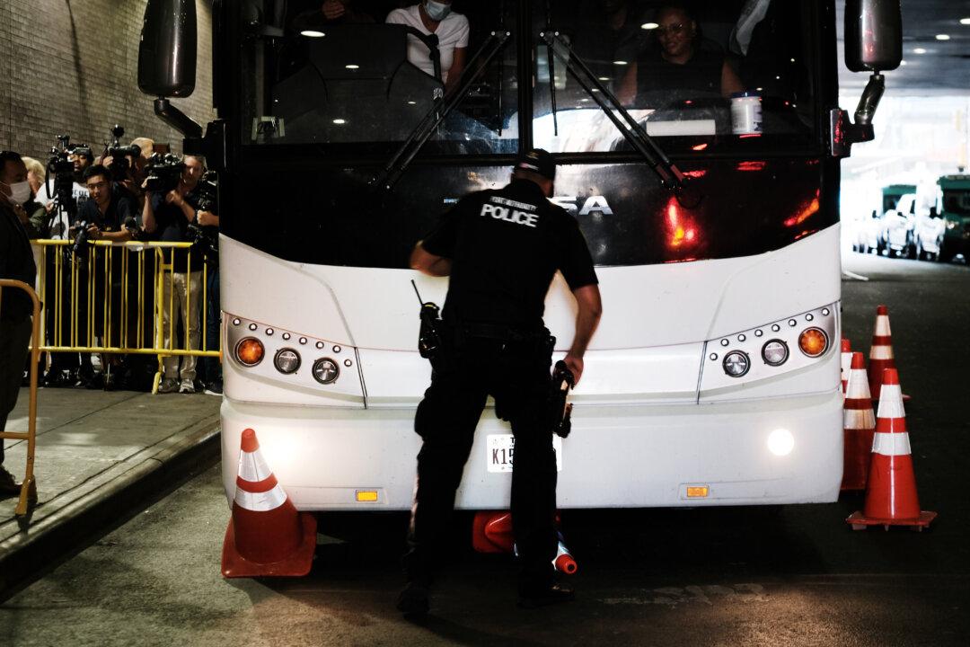 Coach USA Seeks to Sell Business Through Bankruptcy Filing