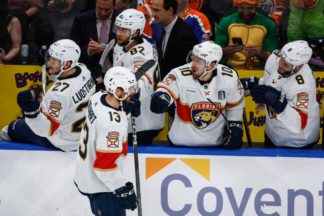 Panthers Hang on to Beat Oilers, Take Commanding 3-0 Lead in Stanley Cup Final