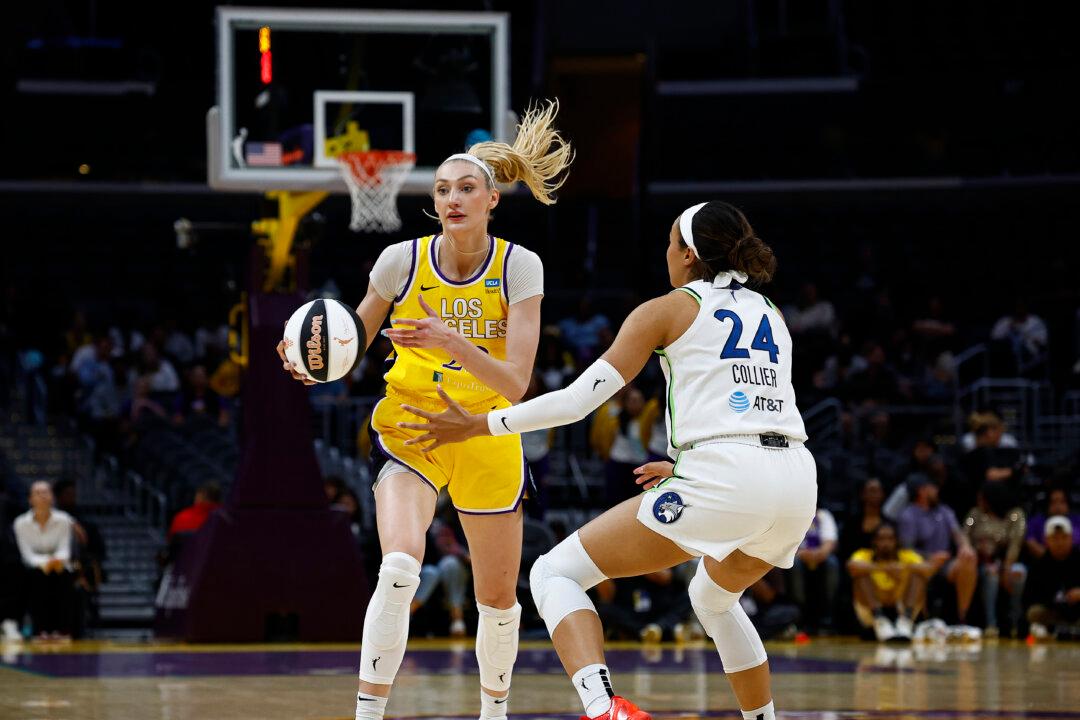 Napheesa Collier Scores 30 as Lynx Rally Past Sparks