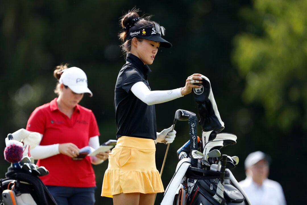 Grace Kim Takes 5-Shot Lead in Meijer LPGA Classic