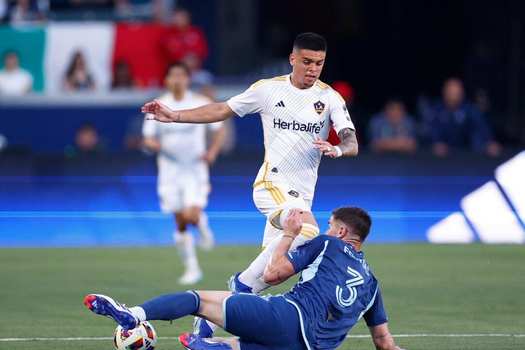 Gabriel Pec Leads Galaxy Past Sporting KC 4–2