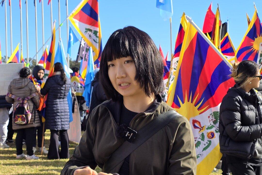 Beijing Premier’s Visit Draws Who’s Who of Human Rights Campaigners