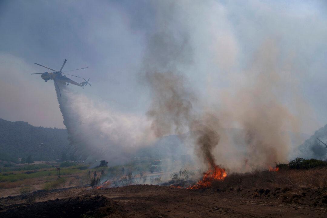 California Firefighters Gain Ground Against Big Wildfires After Hot, Windy Weekend