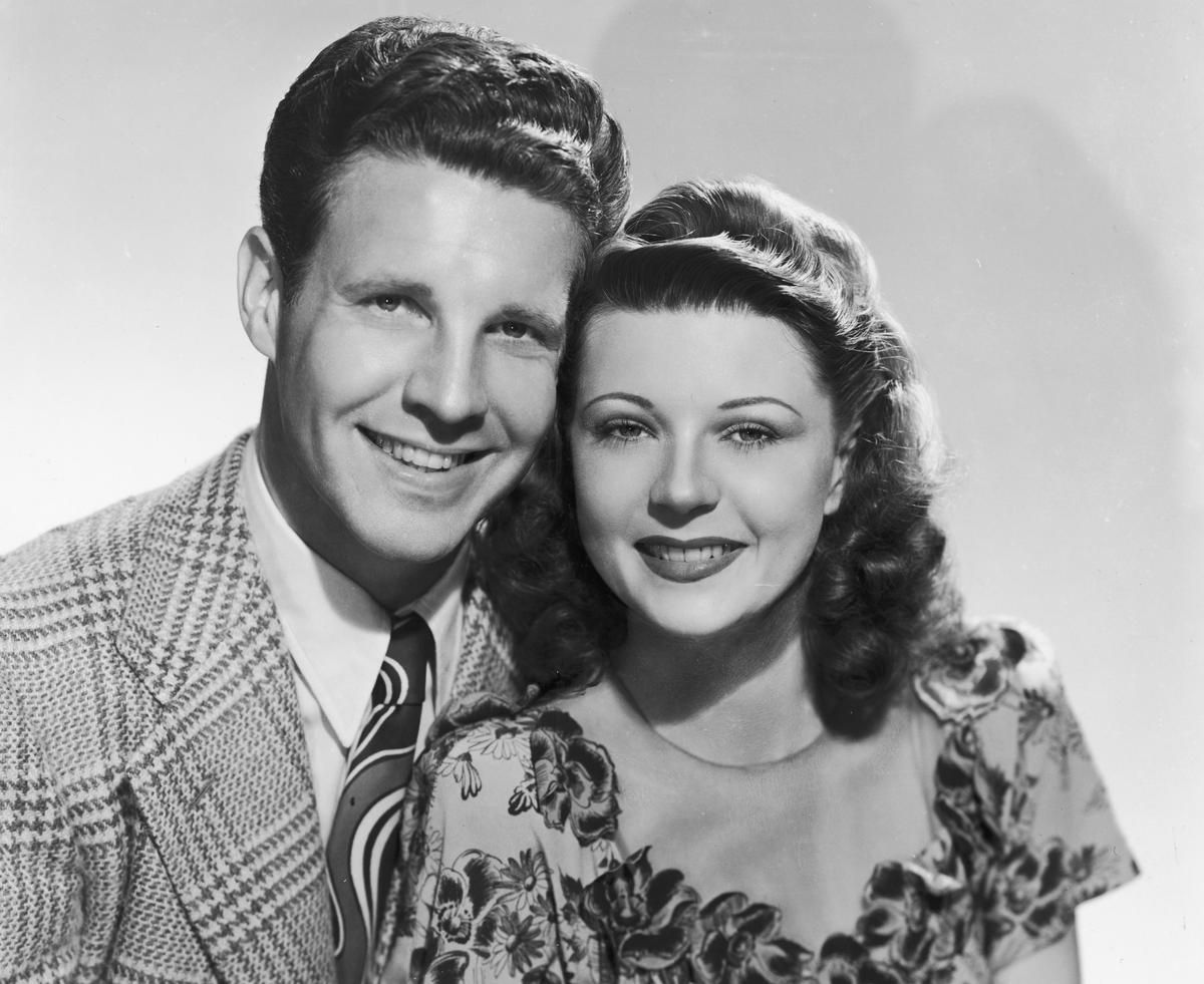 ‘The Adventures of Ozzie and Harriet’: America’s Social Gauge