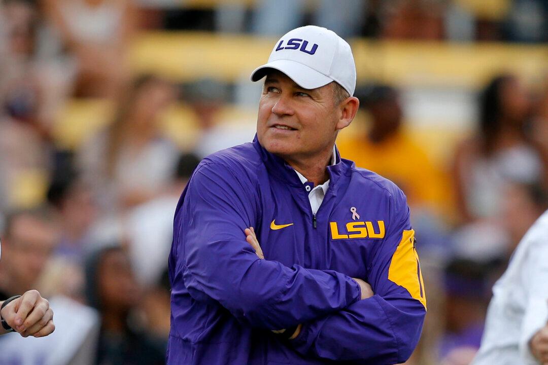 Les Miles Sues LSU, NCAA, and College Football Hall of Fame Over 37 Vacated Victories