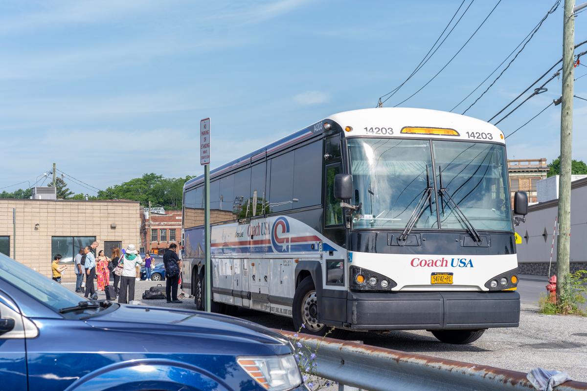 Orange County Renews Middletown Services With Coach USA Amid Bankruptcy Proceeding