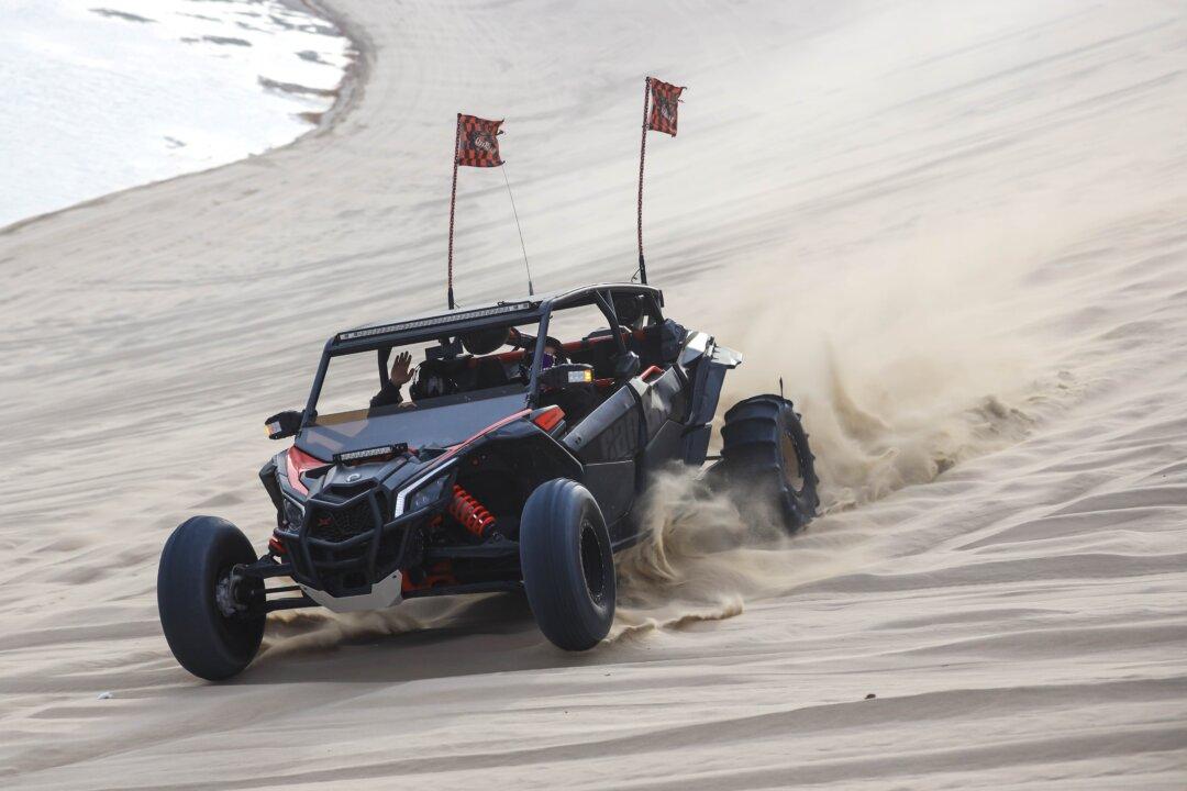 Stanley Meyer and His Water-Powered Dune Buggy