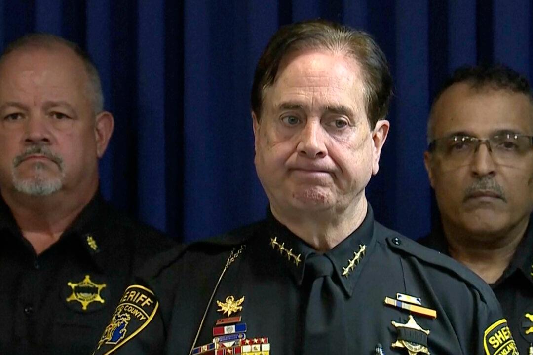 Michigan Sheriff’s Deputy Fatally Shot Pursuing Stolen Vehicle in Detroit