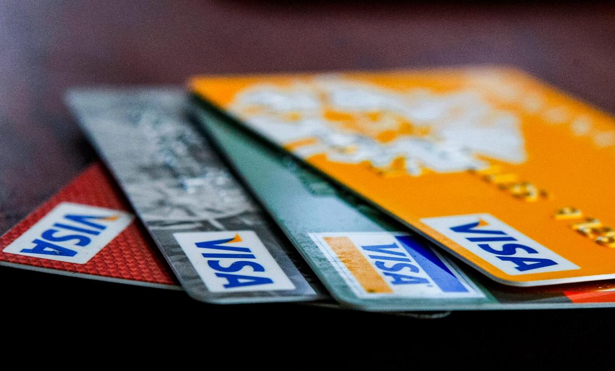 Federal Judge Blocks Massive Swipe Fee Settlement Between Visa and Mastercard