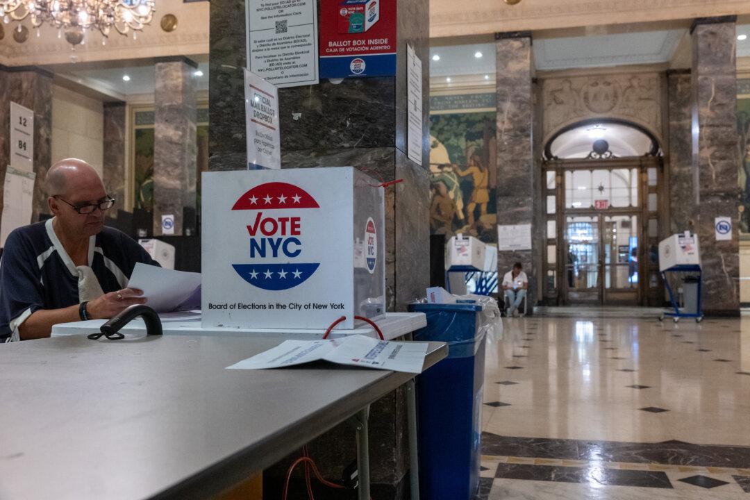 New Yorkers Select Candidates in Key Congressional Races