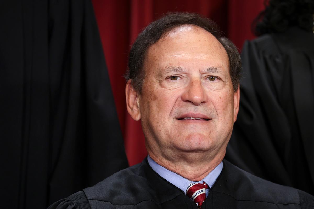 Justice Alito Dissent Says Majority ‘Shirks’ Duty in Free Speech Case