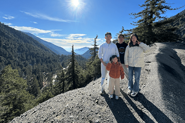 Yang Zhigang (L) with his family in Lytle Creek, Calif., on Dec. 23, 2022. Chinese police allegedly harassed his parents in China after he joined the anti-CCP activities in the United States. (Courtesy of Yang Zhigang)