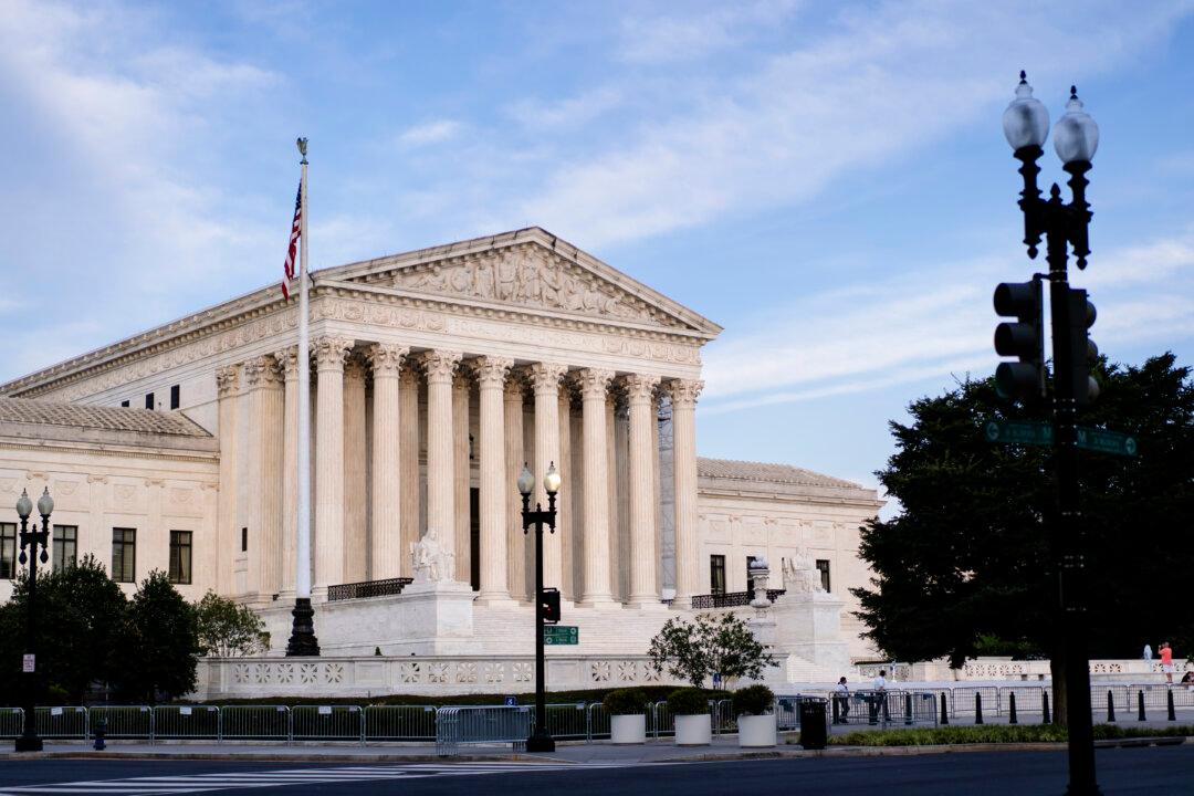 Supreme Court Rules for Jan. 6 Defendant Who Challenged Obstruction Charge