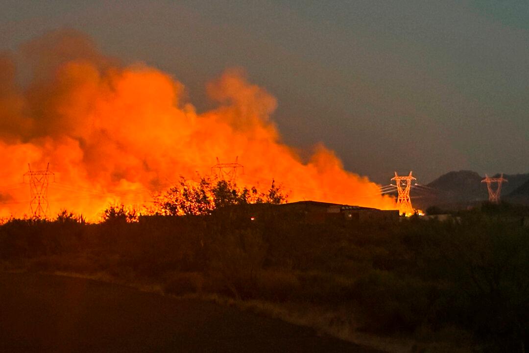 Evacuation Orders Lifted for Some Arizona Residents Forced From Their Homes Days Ago by Wildfire