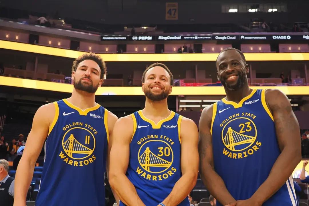 Warriors’ Curry Says Public Farewell to Fellow ‘Splash Brother’ Thompson