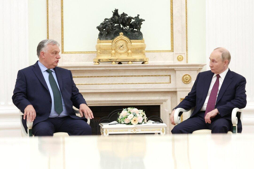 EU Parliament Criticizes Hungary’s Orban for Meeting With Putin in Moscow