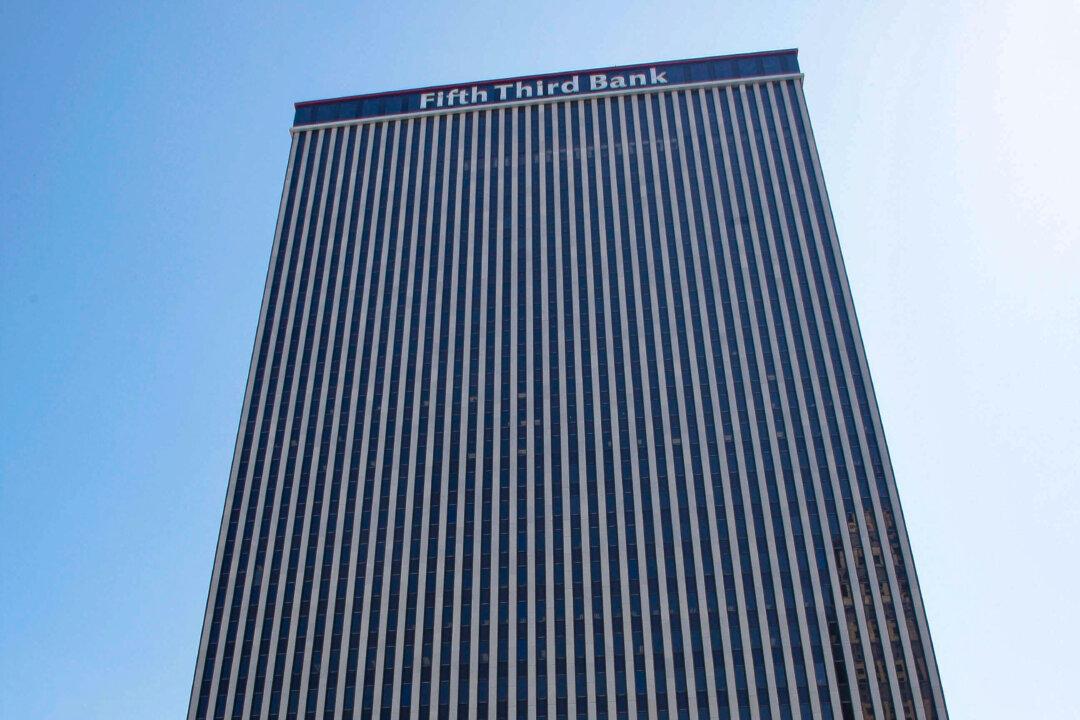 Regional Bank to Pay $20 Million Over Fake Accounts, Insurance Coverage Allegations