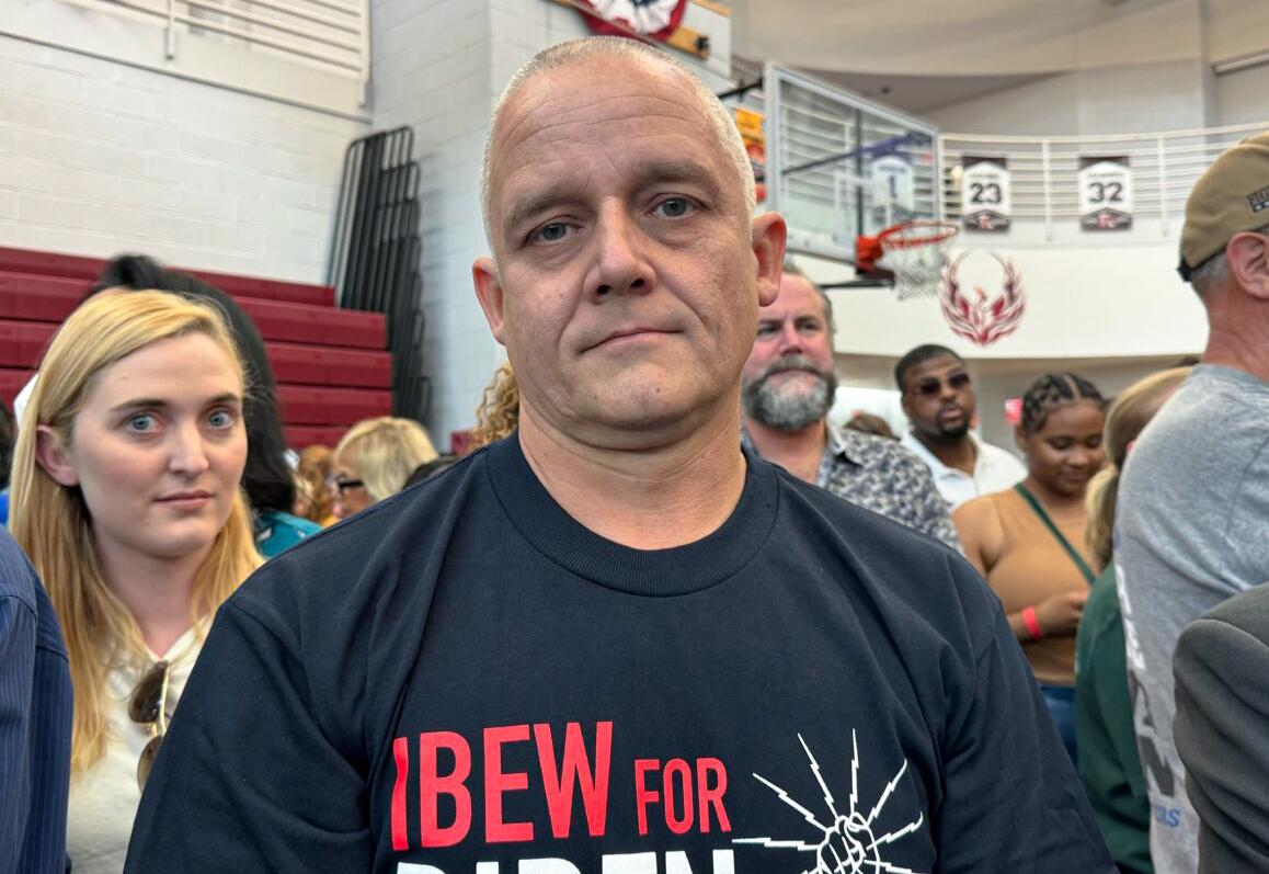 Richard Zulkak, an IBEW Local 58 electrician, attended President Biden's campaign rally in Detroit, Michigan, on July 12, 2024. (Emel Akan/Epoch Times)