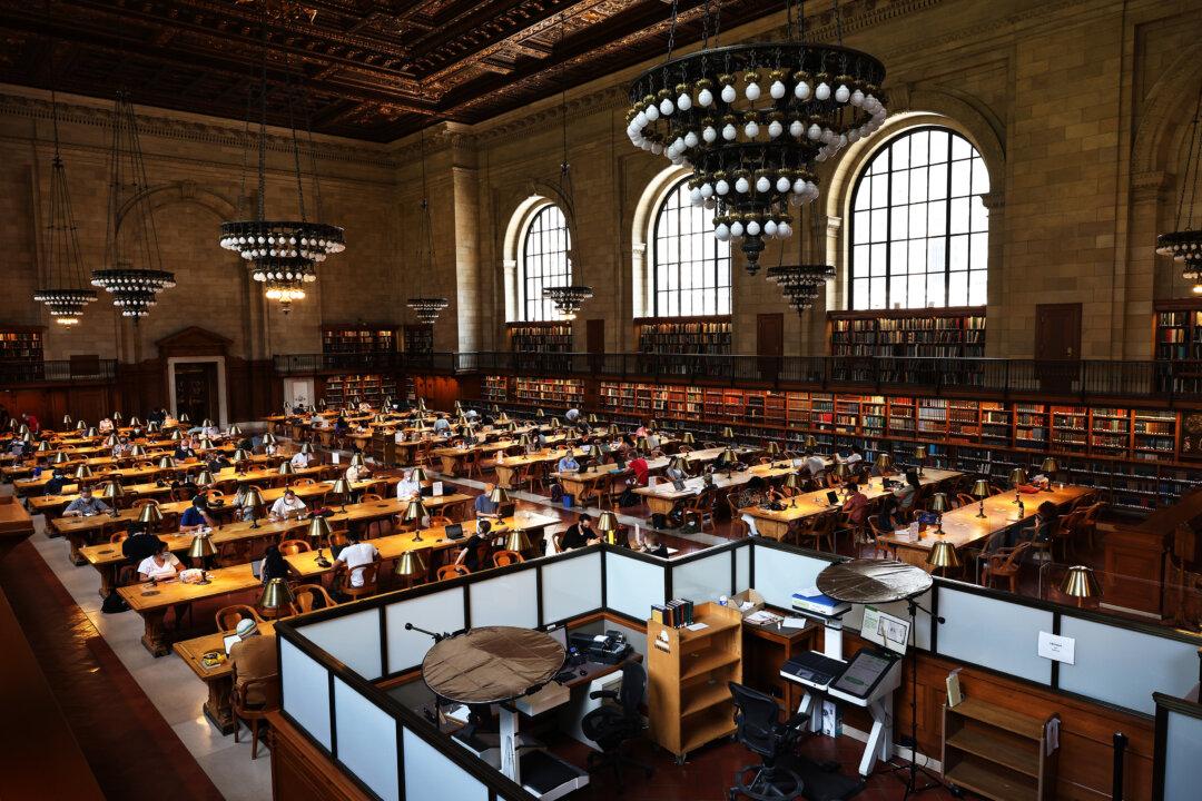 New York’s Public Libraries Avert Budget Cuts, Will Open on Sundays Again